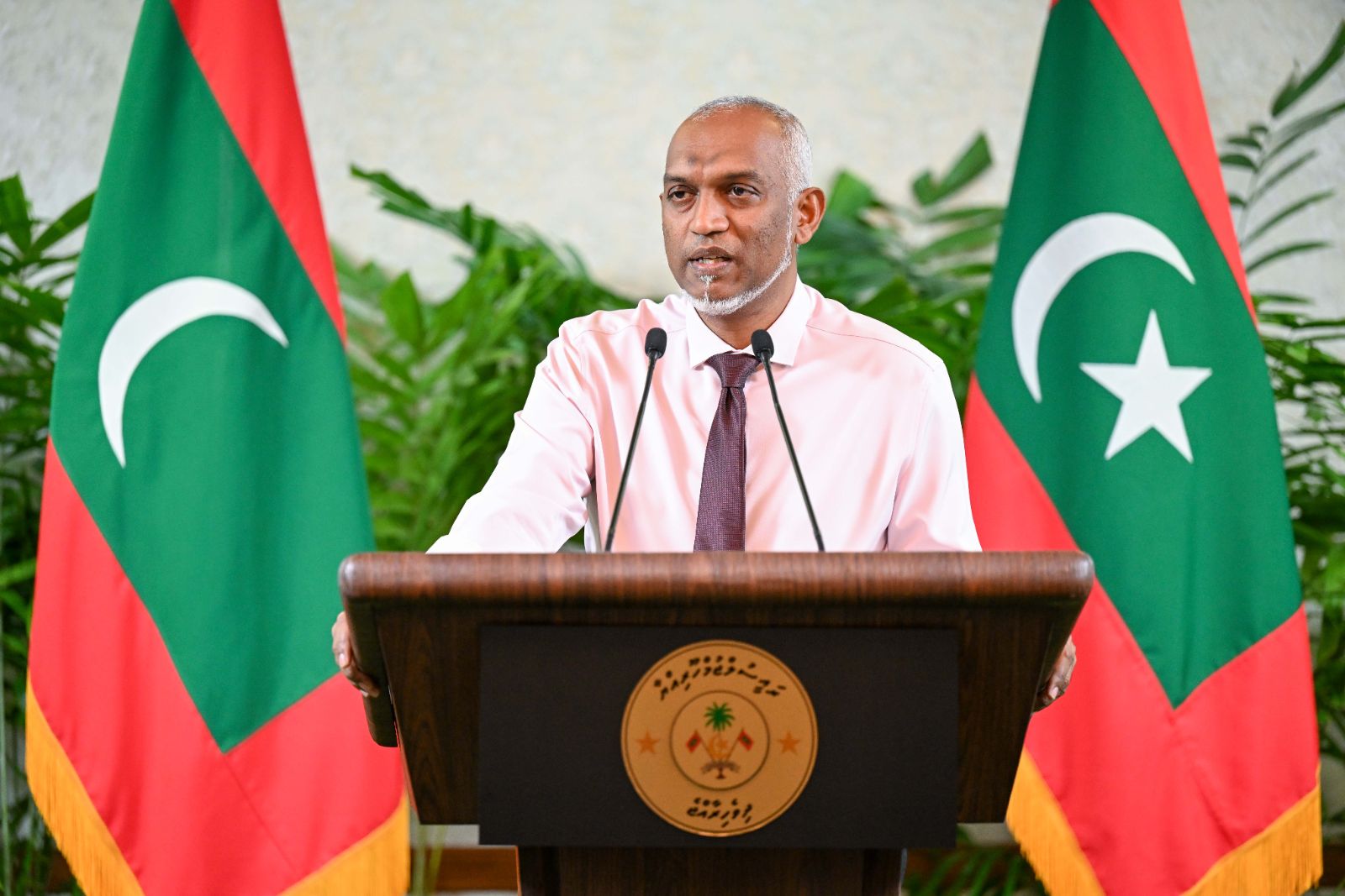 ރައީސުލްޖުމްހޫރިއްޔާ ނޫސްވެރިންނާ ބައްދަލުކުރެއްވުން - 01/06/26