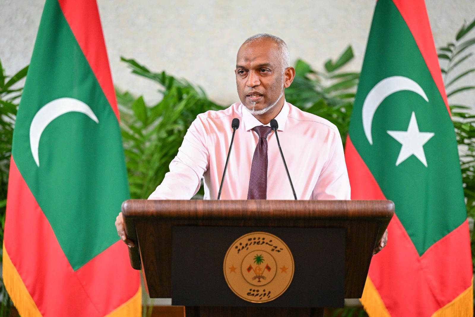 ރައީސުލްޖުމްހޫރިއްޔާ ނޫސްވެރިންނާ ބައްދަލުކުރެއްވުން - 01/06/26